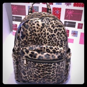 Like New Leopard 🐆 print Backpack